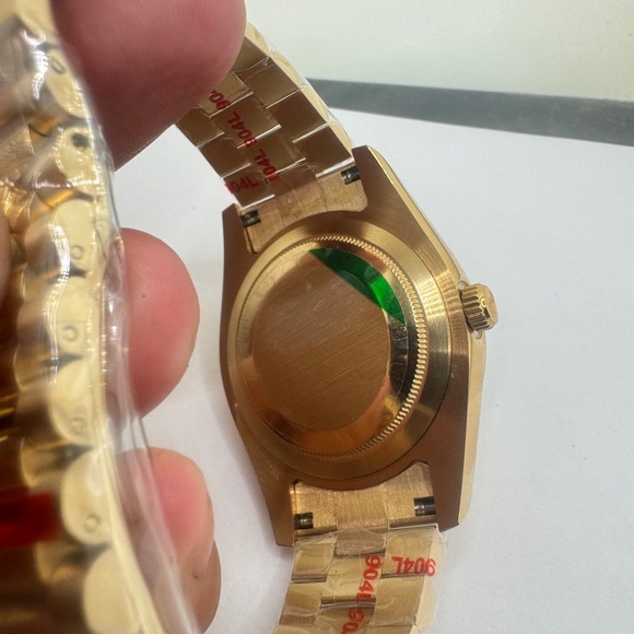 Watch - Picture 6 of 15